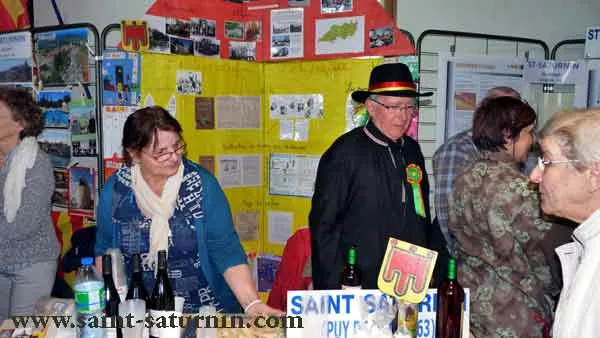Ambiance conviviale de la dégustation des régions