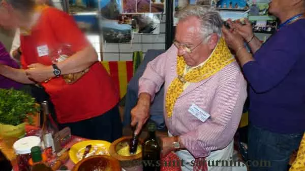 Ambiance des dégustations à Saint-Saturnin