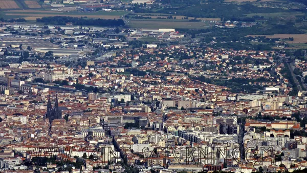 Les vestiges du temple de Mercure au sommet du puy de Dôme
