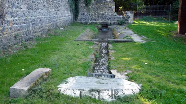 Un lavoir de Saint-Amant-Tallende