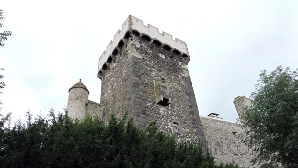 Le château d'Opme