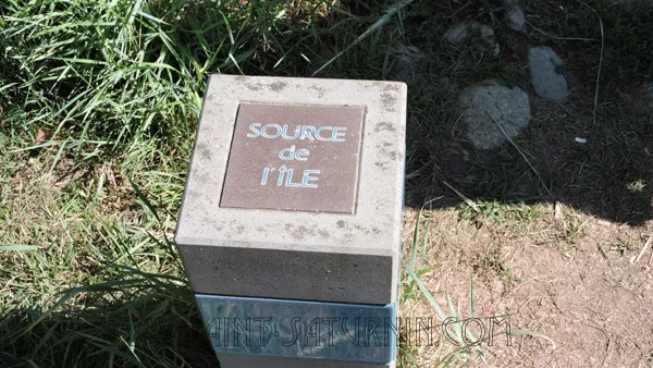 La source de l'Île, au bord de l'Allier