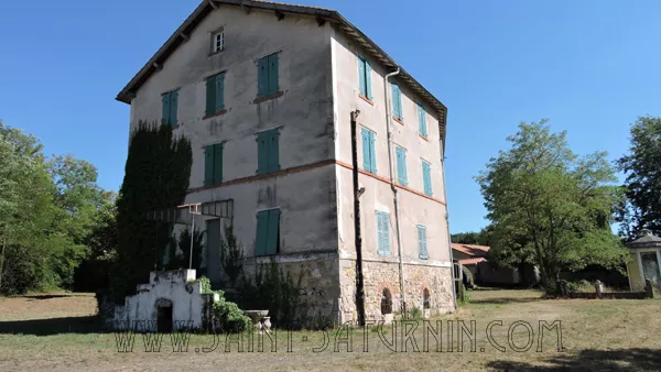 Concrétions minérales autour de la source de la Chapelle