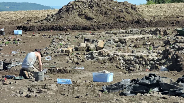 Chantier archéologique de Corent en 2015