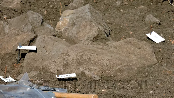 Vestiges de l'oppidum de Corent en 2015