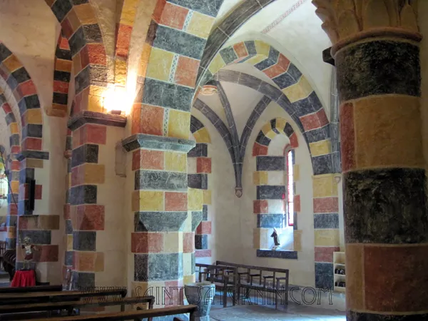 Culs-de-lampe sculptés de l'église Saint-Victor