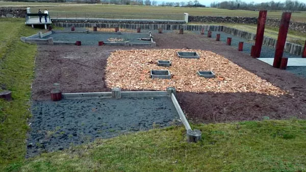 Vestiges dégagés à Corent en 2012