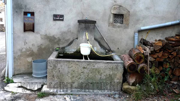La fontaine de Champ Grand à Chadrat