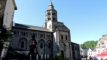 La basilique Notre-Dame d'Orcival