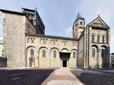 Le chevet de la basilique Notre-Dame-du-Port
