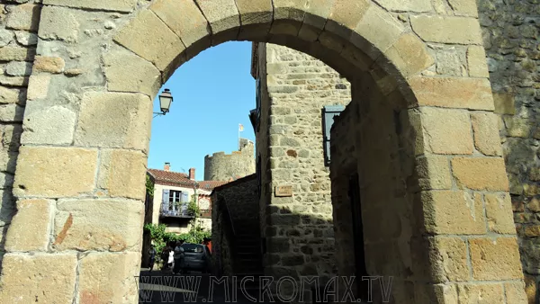 Maison de vigneron à escalier extérieur, Montpeyroux