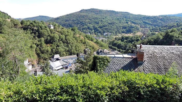Saint-Nectaire et son environnement volcanique