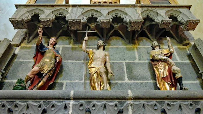 Saint-Nectaire et ses reliefs volcaniques