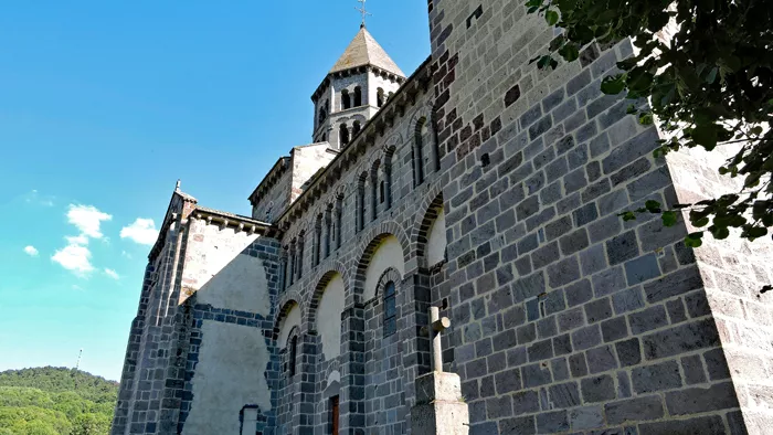 Chapiteau historié de l'église de Saint-Nectaire