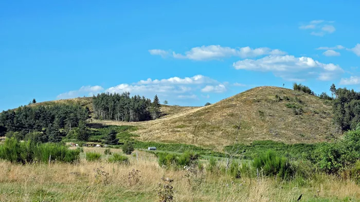 Le cratère égueulé du puy de la Combegrasse