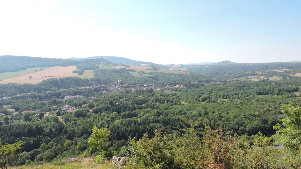 Départ du sentier de découverte de Montépo, place de la Gazenne à Chadrat