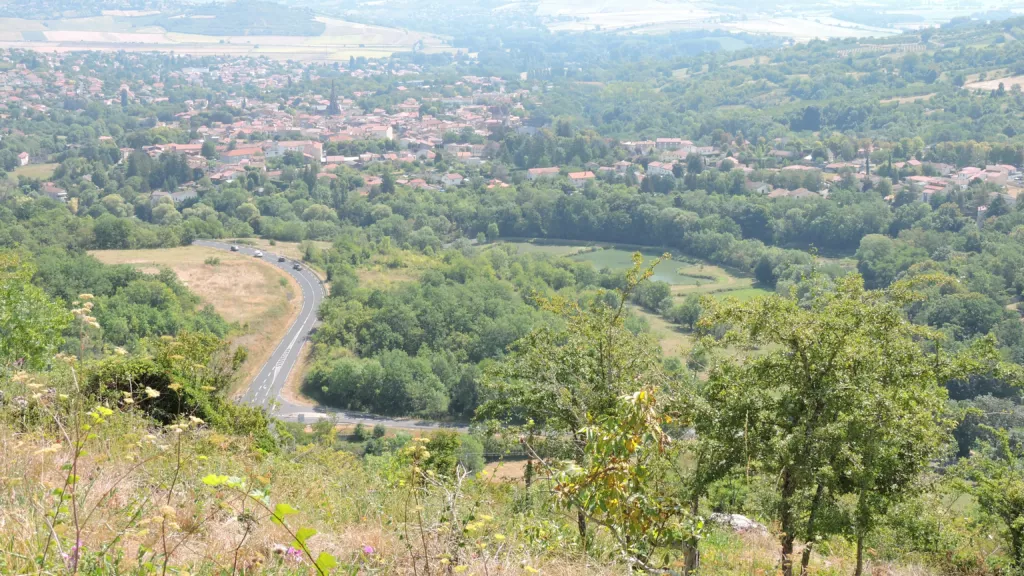 Vue depuis les hauteurs de Montépo sur la vallée